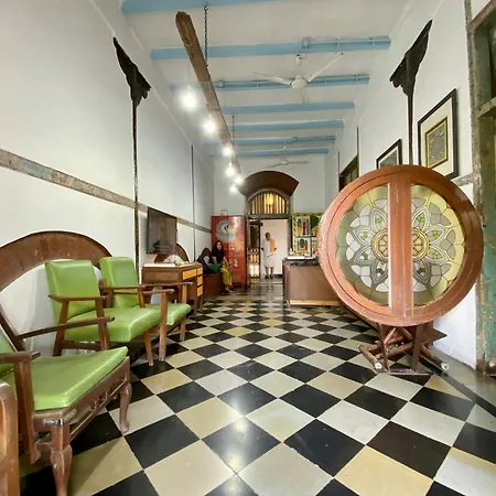 Hostel Vasantashram Cst Mumbai, Free Wifi With 1940S Retro Vibe